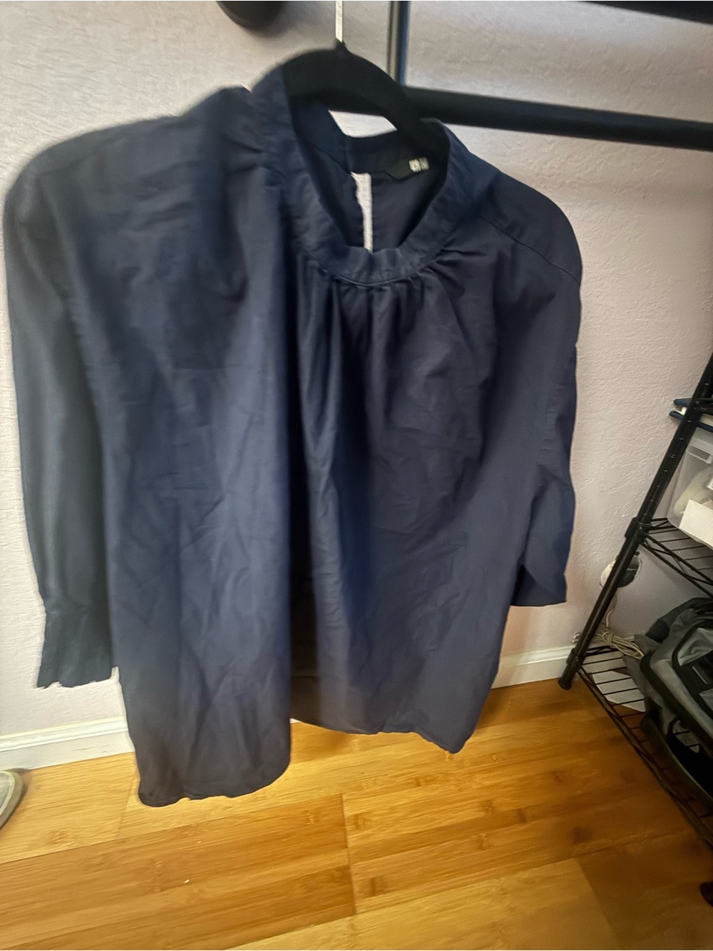 Uniqlo Men's Navy Button-Down Casual Shirt